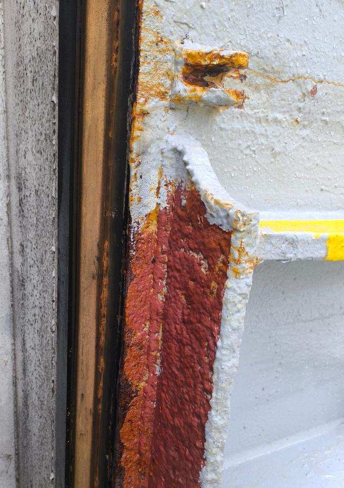 Hatch cover seals